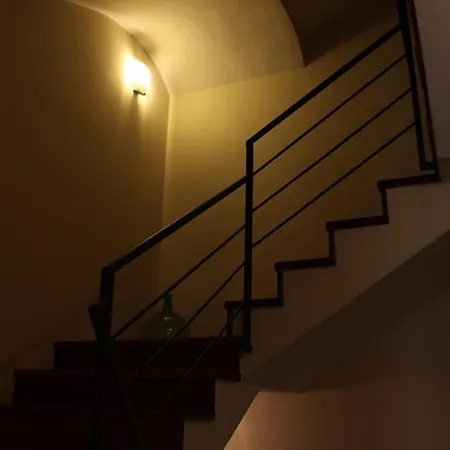 Hostal Adarnius-3