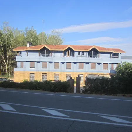 Roomrural Hotel Iru-Bide-2