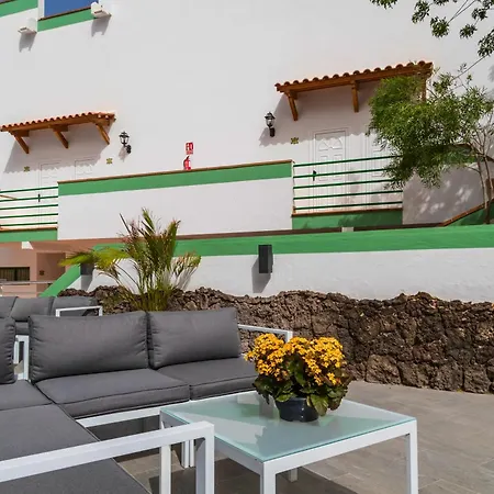 Aparthotel Esquinzo Y Monte Del Mar-2