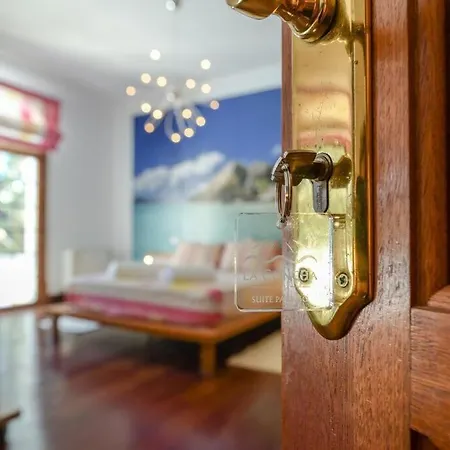 Bayside Concha House - Beachfront Oasis With Heated Pool-2