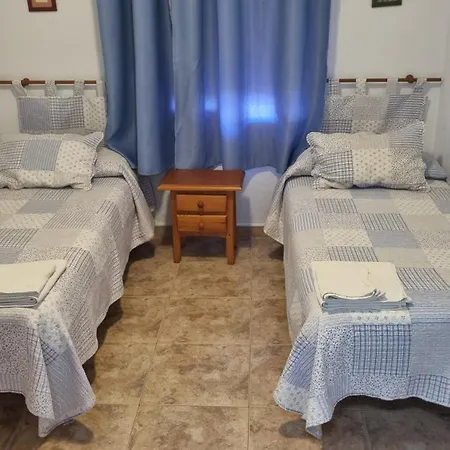 Habitaciones Los Caños-3
