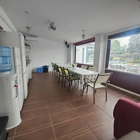 Casa de sol, piscina y jacuzzi en Comunidad de Madrid-2