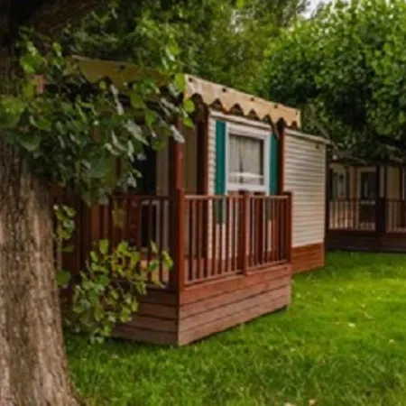 Frontera Bungalow Park-2