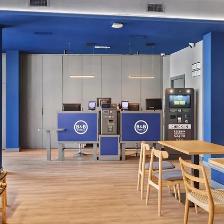 B&B Hotel Girona 2-3