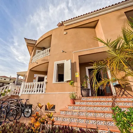 Duque Nest Hostel-2
