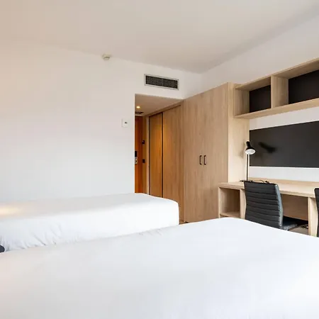 Micampus Pamplona Student Residence-3