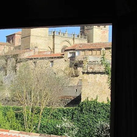 Hotel Laberinto-2