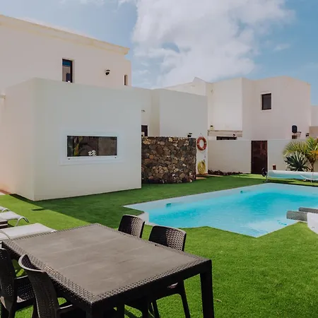 Villa Alba Deluxe & Spa Pool-3