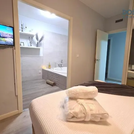 Dos Torres Bárbol - Jacuzzi en la Habitación y Garaje en el Centro-2