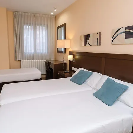 Hostal Acanto-3