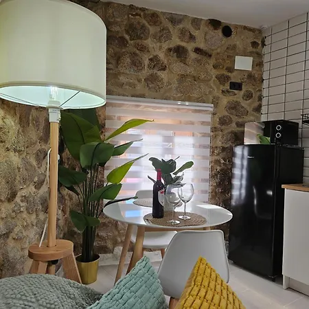El Eden Casas Rurales Con Piscina Y Jacuzzi-3