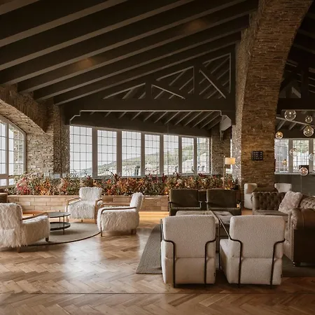 The Mountains Hotel-2