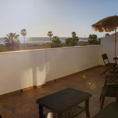 Hotel Playa Conil - Beachfront Studios & Suites-3