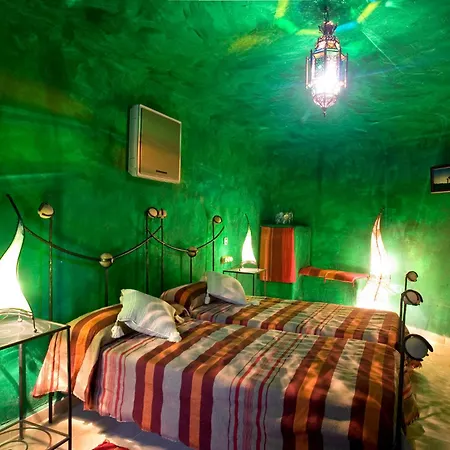Hotel Cueva Tardienta Monegros-Adults Only-2