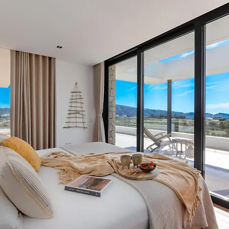 Villa Avalon By Abahana Luxe-2