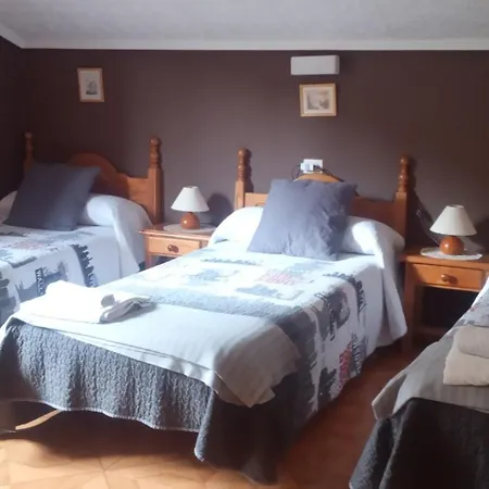 Hostal Rural La Collada de Aralla-2