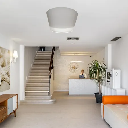 Hostal Neptuno-3