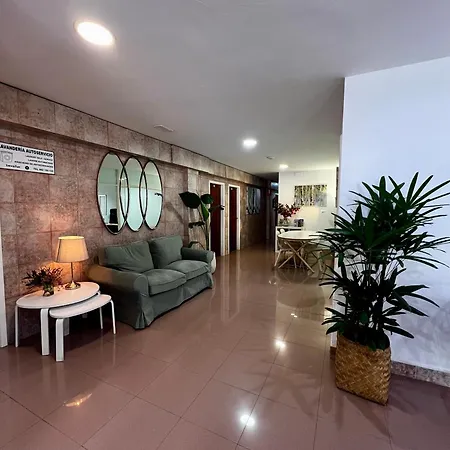 Hostal Residencia Cardona-3