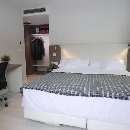 Hotel Ciudadela Pamplona-2