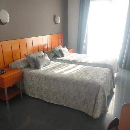 Hotel El Salt-2