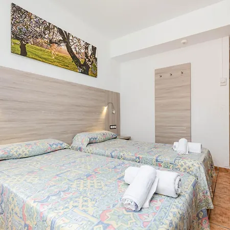 Hostal Gami Adults Only-3