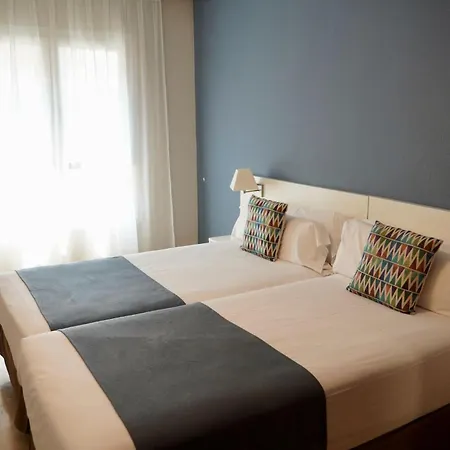 Aparthotel Los Girasoles-2
