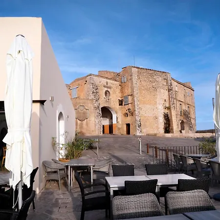 Petit Hotel Hostatgeria Sant Salvador-3