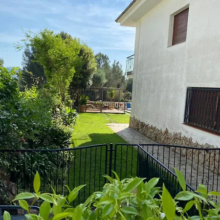 Villa Allyson Boutique Guesthouse-3