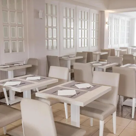 Servatur Waikiki-2