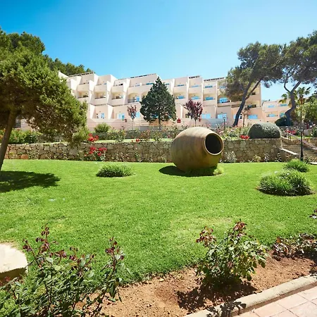 Invisa Hotel Club Cala Blanca-2