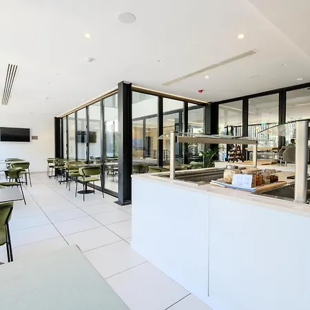 Azuline Hotel M-3