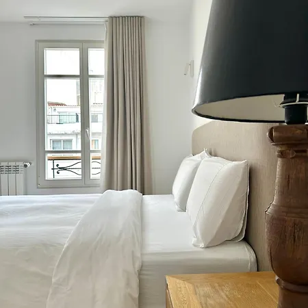 CoruñaFlat Apartamentos con encanto en el centro de A Coruña-3