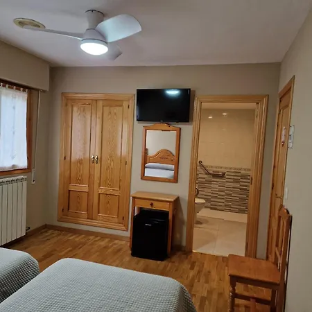 Hostal Valle De Tena-3