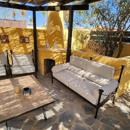 Aurora Mari Villa Your Dream Steps From The Ocean Shore-3