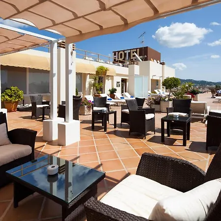 Hotel Royal Plaza-3