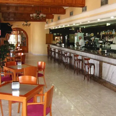 Hotel Entresierras-3