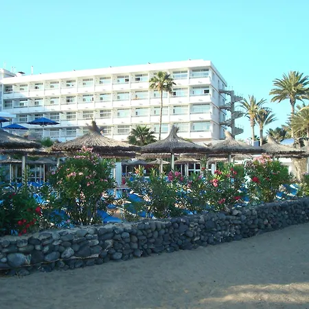 Vik Hotel San Antonio-3