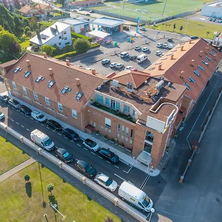 Chateau La Roca-2