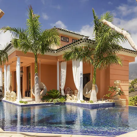 Royal Garden Villas, Luxury Hotel-3