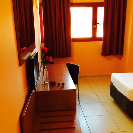 Hotel Jonquera-2