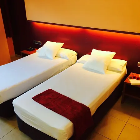 Hotel Jonquera-3