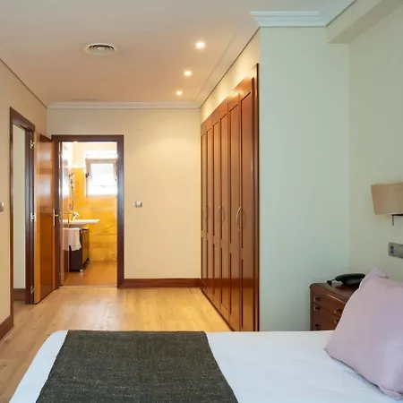 Santiago Apartments Bilbao-3