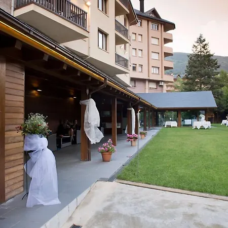 Hotel Restaurant Pessets & Spa-3