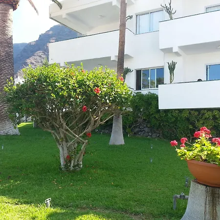 Apartamentos El Sombrero-3