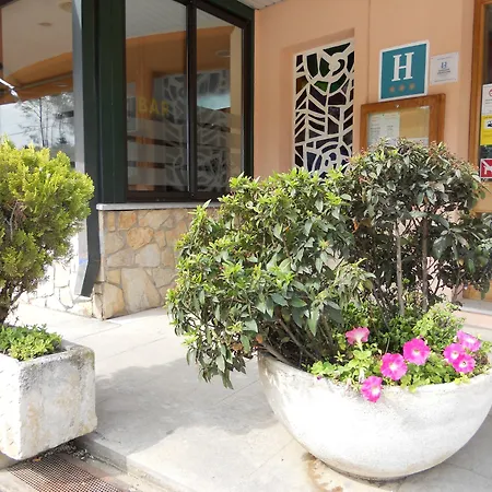 Hotel Sausa-3