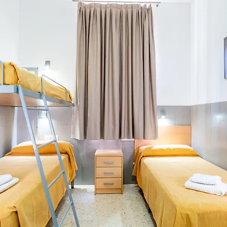 Albergue Inturjoven Malaga-2