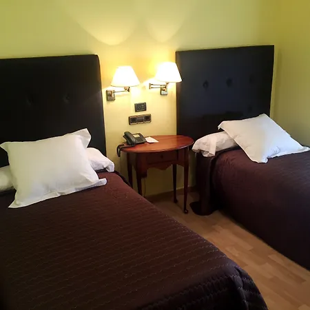 Hotel Juanito-3