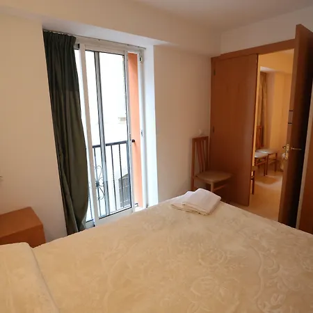 Royal Inn Aparthotel-2