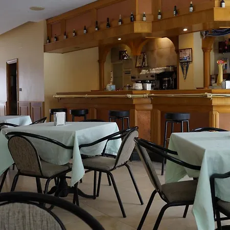Hotel Larry-2