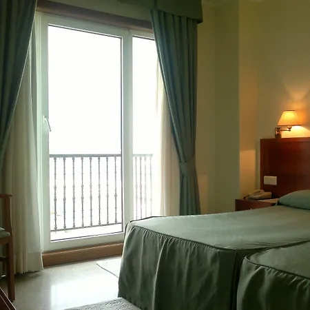 Hotel Bahía Bayona-3